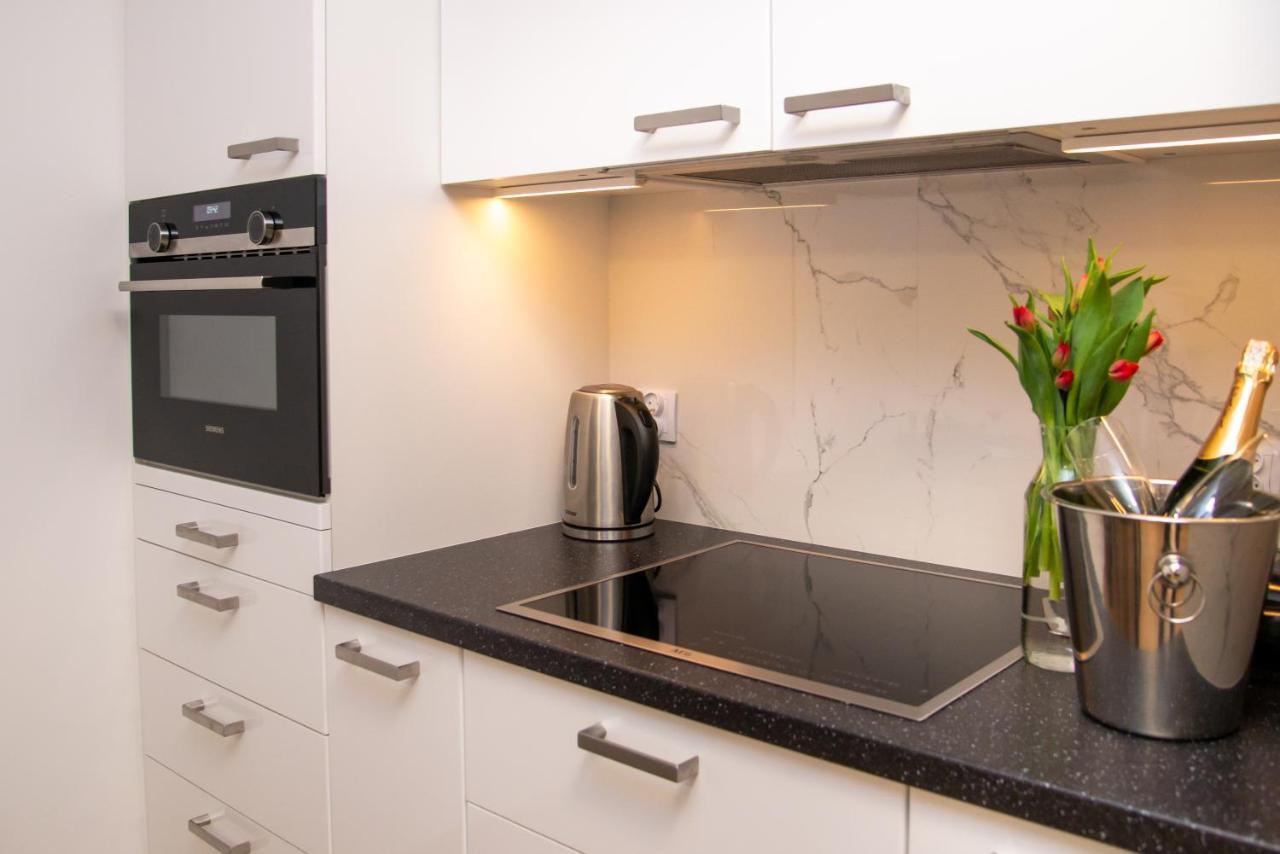 Maya'S Flats & Resorts 49 - Spacious 3 Rooms Apartment In Szafarnia Gdansk Exterior photo