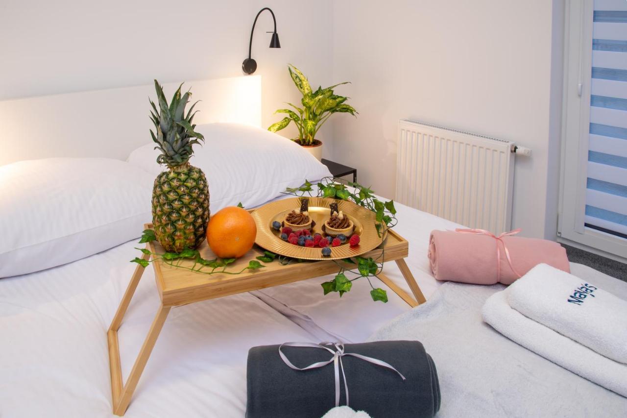 Maya'S Flats & Resorts 49 - Spacious 3 Rooms Apartment In Szafarnia Gdansk Exterior photo