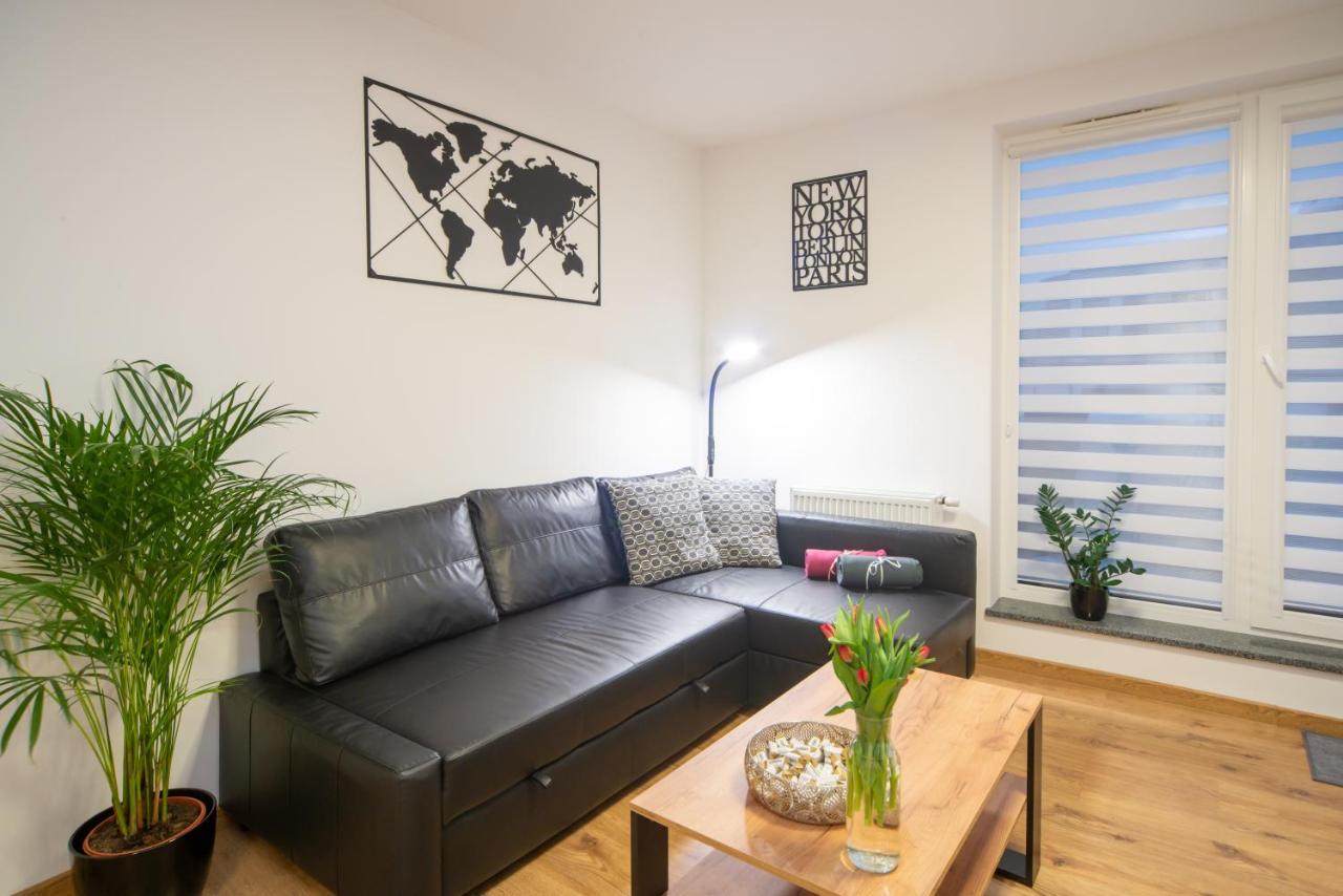 Maya'S Flats & Resorts 49 - Spacious 3 Rooms Apartment In Szafarnia Gdansk Exterior photo